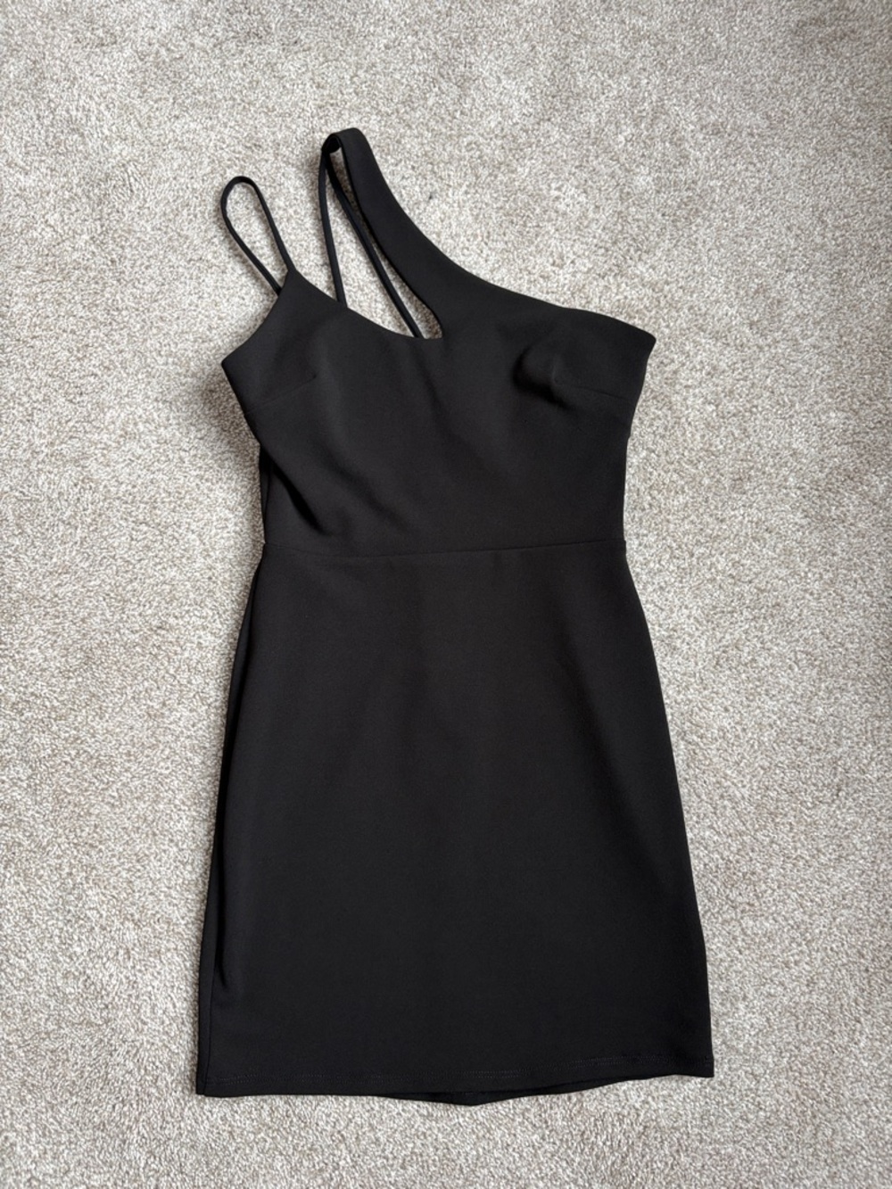 Elegant One-Shoulder Black Cocktail Dress